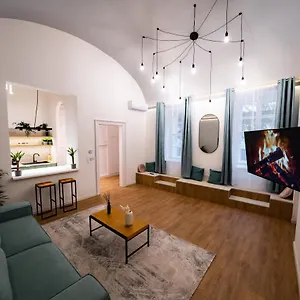 https://coente-apartments-kiraly-28.inbudapesthotels.com