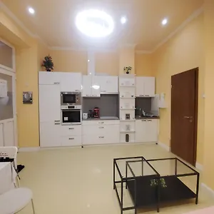 https://budapest-walking-street-v.inbudapesthotels.com