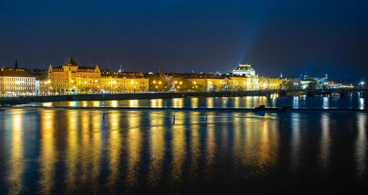 Mostecka Apartment Praga